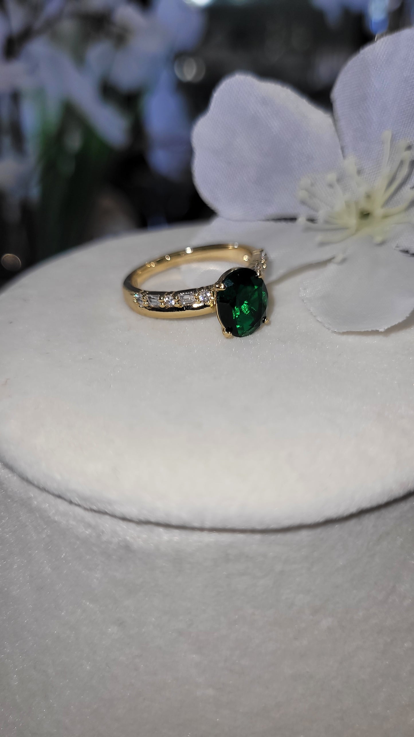 14k Gold Plated Emerald Green Rhinestone Ring