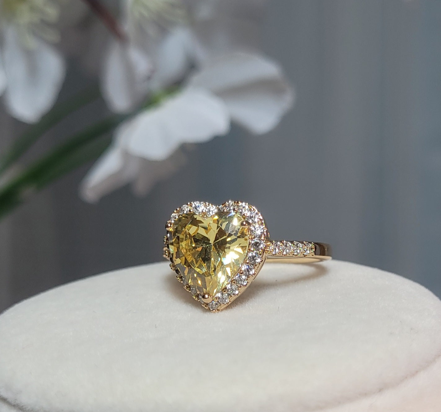 Rose Gold Plated Zirconia Ring w/ Yellow Rhinestone